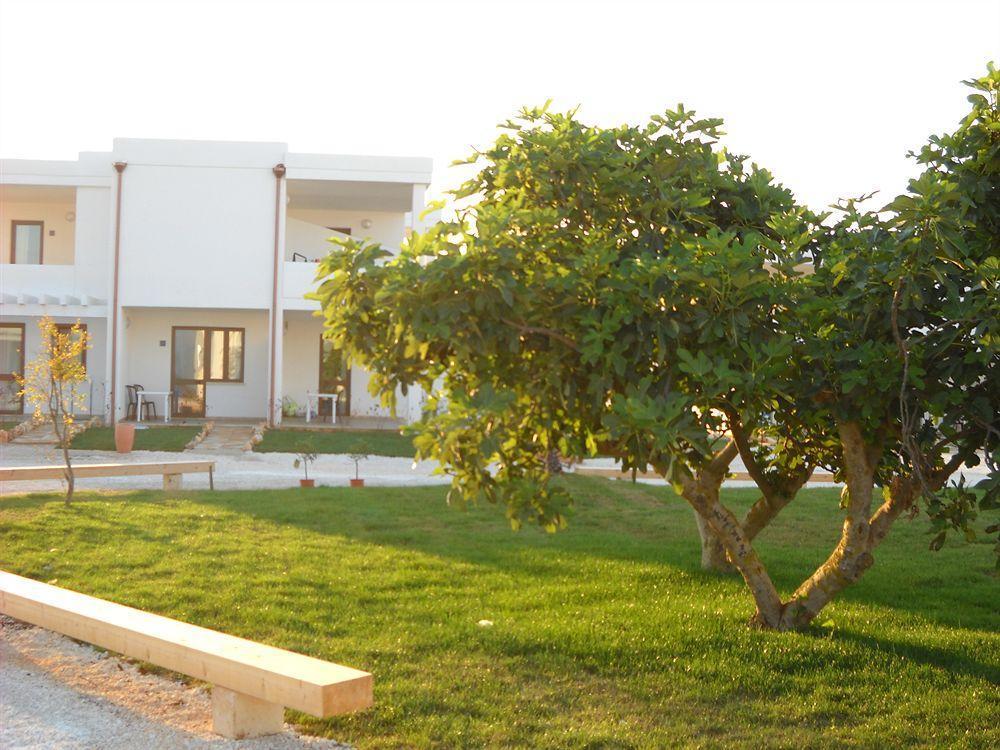 Torre Guaceto Resort Carovigno Exterior photo