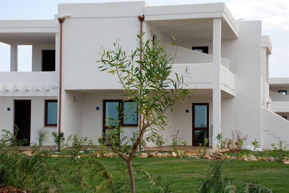 Torre Guaceto Resort Carovigno Exterior photo